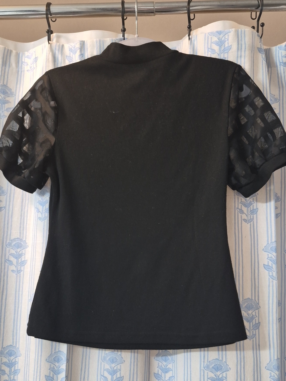 Chic Black Mock Neck Top with Sheer Grid Mesh Yoke & Puff Sleeves Sz S - Picture 3 of 3